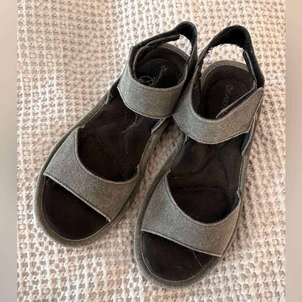 Women’s Crest Platform Sandal